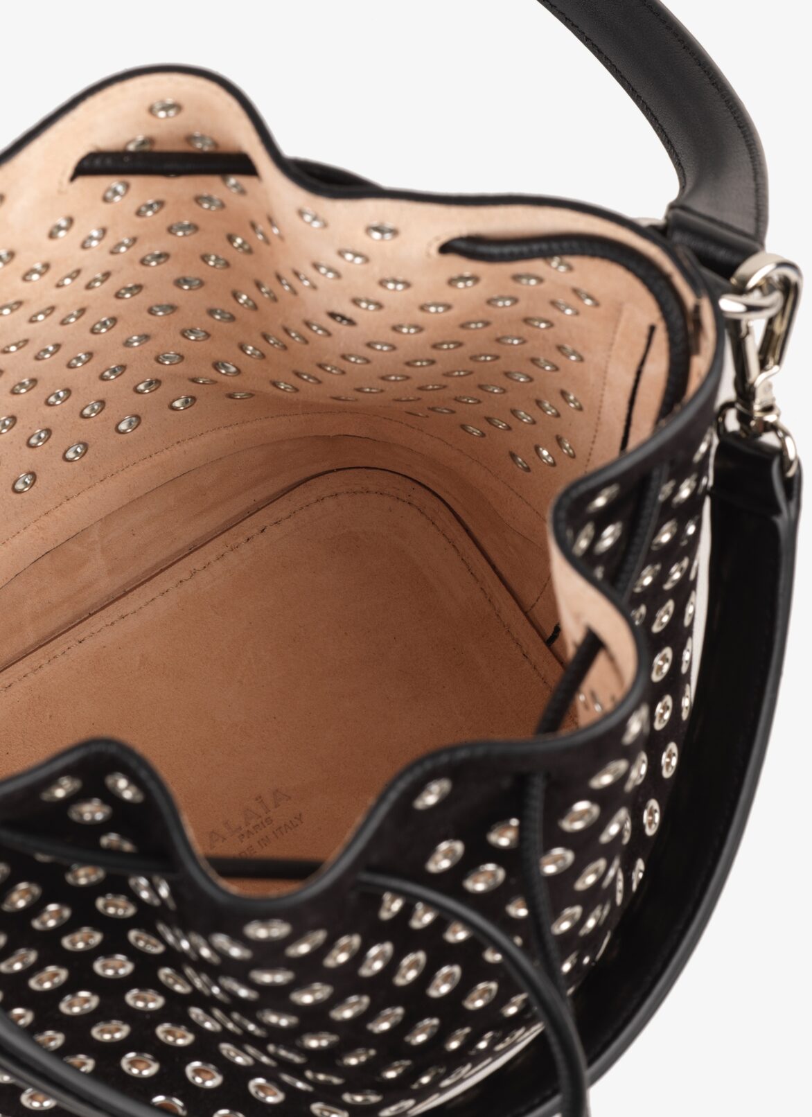 Le Seau eyelets bag ALAÏA BLACK LE SEAU EYELETS BAG